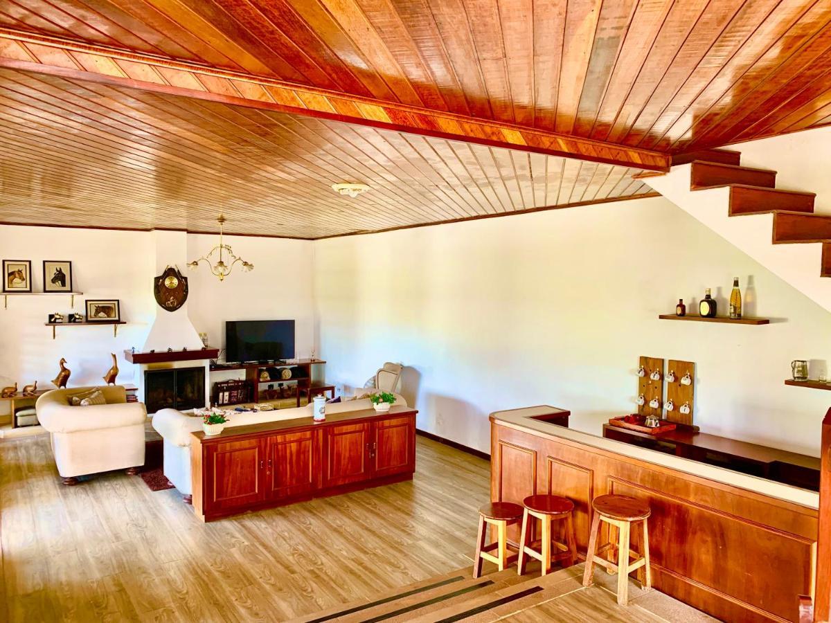 Casa Centro Capivari 700M Distancia Campos do Jordão المظهر الخارجي الصورة